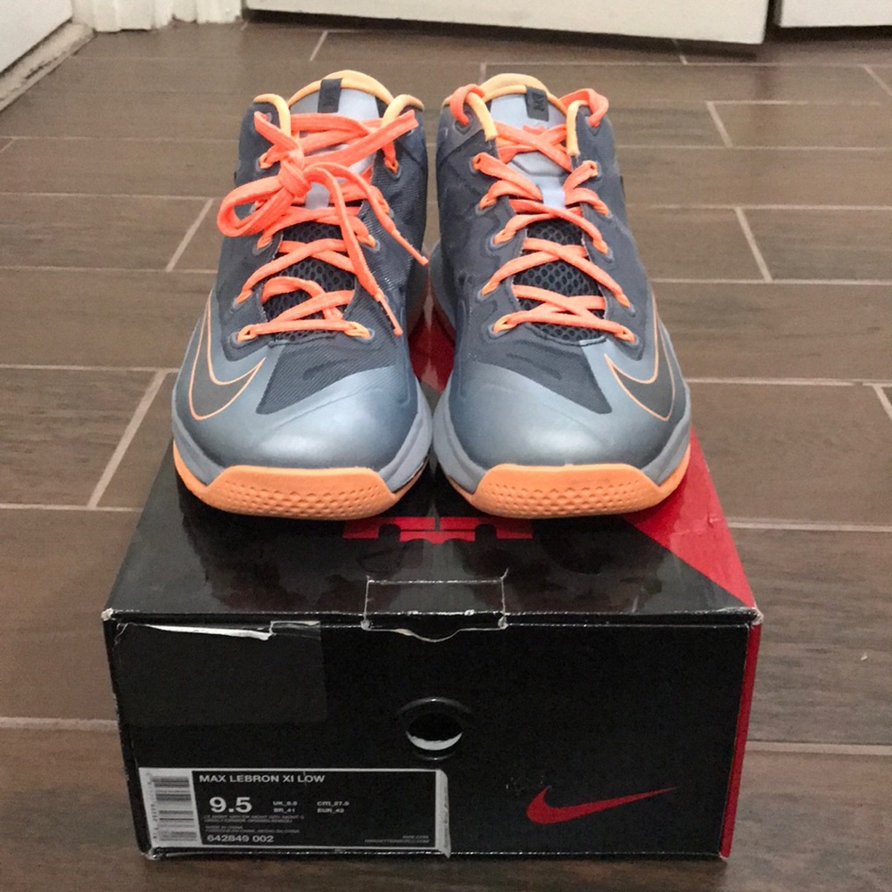 Nike Lebron XI low
